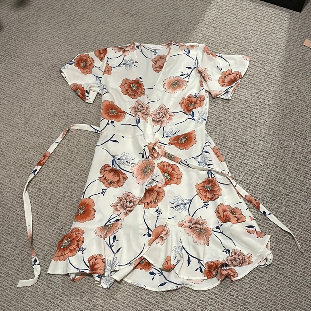 Short sleeve wrap dress